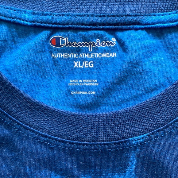 Champion Blue patterned long sleeve t-shirt Size XL NWOT. - Picture 4 of 7